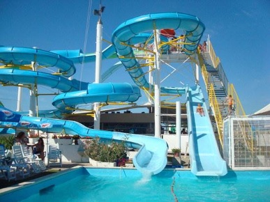 Foto Hotel a Rimini di 900 m² con 27 locali in vendita