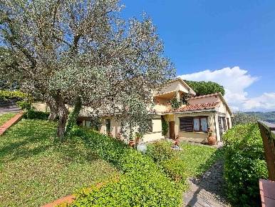 Foto Appartamento in Via Bolognese, Firenze Bolognese di 140 m² in affitto