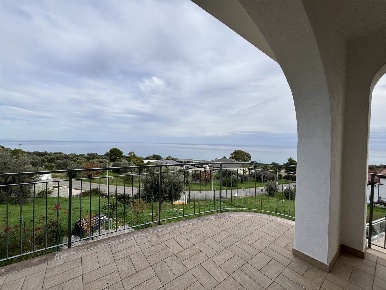 Foto Appartamento in via civita snc, Roseto Capo Spulico Centro di 100 m²