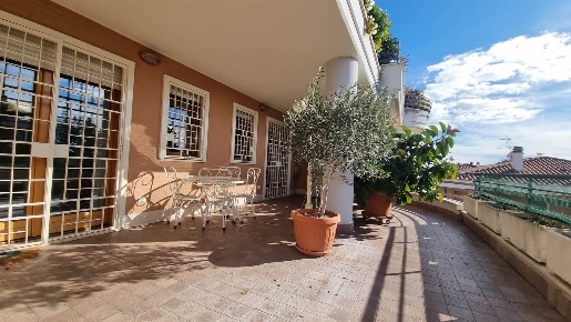 Foto Appartamento in Via Andrea Cascella, Roma Mezzocammino di 159 m²