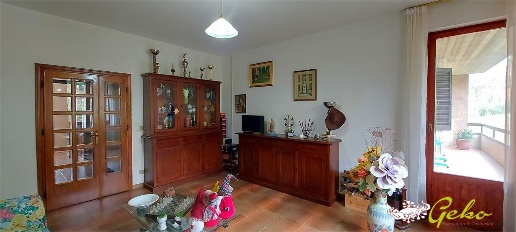 Foto Appartamento a San Gimignano Centro di 115 m² con 8 locali in vendita