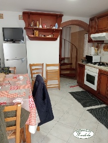 Foto Case semi ndipendenti a Castelnuovo Magra Centro di 52 m² con 3 locali