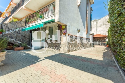 Foto Villa unifamiliare in Spagna, Villaricca di 160 m² con 6 locali