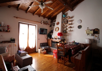 Foto Appartamento in Via Provinciale 16, Centro Valle Intelvi di 45 m²