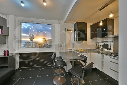 Foto Appartamento in Via Giardini Vittorio Veneto 56, Sanremo Porto Vecchio