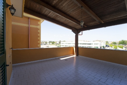 Foto Appartamento in Via APPIA SUD 15, Aversa di 340 m² con 10 locali