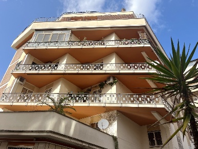 Foto Appartamento in Via Livio Pentimalli 46, Roma Balduina di 156 m²
