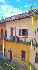 Foto Appartamento in Via Monte Grappa, Missaglia Maresso di 83 m² all'asta