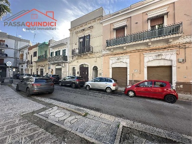 Foto Casa indipendente in Piazza Cavour 30, Triggiano di 100 m² in vendita