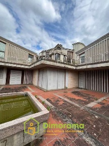 Foto Villa unifamiliare in via del Monticello n. 157, Massarosa di 1200 m²