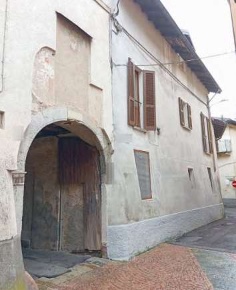 Foto Appartamento in Via Piazza Giuseppe Grandi, Valganna Ganna di 94 m²