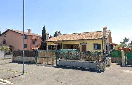 Foto Appartamento in Via Bitti 200, Roma Rocca Cencia di 66 m² con 2 locali