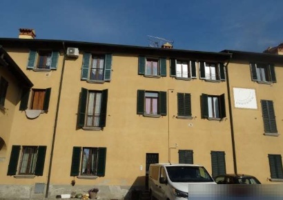 Foto Appartamento in Via Giuseppe Garibaldi, Sirone di 145 m² con 7 locali