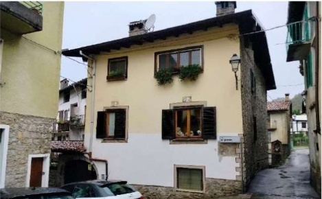 Foto Appartamento in Via al Pozzo, Barzio Centro di 67 m² con 3 locali