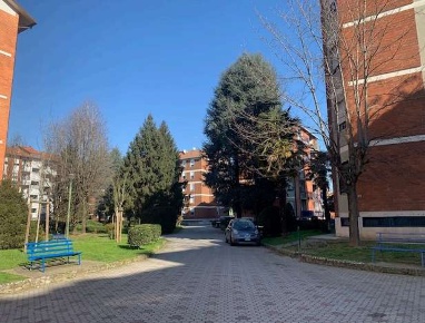 Foto Appartamento in Via Monte Bianco 133, Limbiate Centro di 125 m²
