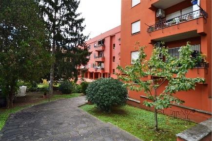 Foto Appartamento in Via Dante Alighieri, Pomezia Pomezia Centro di 115 m²