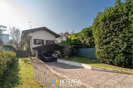 Foto Villa unifamiliare a Novara di 130 m² con 3 locali in vendita