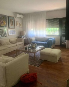 Foto Appartamento in via Corsica, Bologna Colli Saragozza di 190 m²