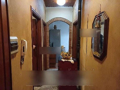 Foto Appartamento in Via Roma 14, Riparbella di 77 m² con 55 locali