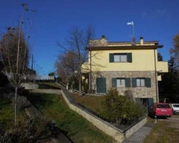 Foto Villa unifamiliare in Via Giacomo Puccini, Loiano Centro di 179 m²