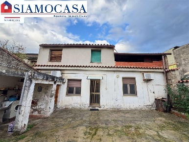 Foto Casa indipendente a Guspini di 130 m² con 5 locali in vendita