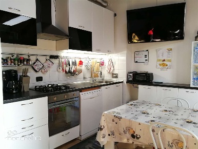 Foto Appartamento in Via Aguzzoli, Carpi di 75 m² con 3 locali in affitto