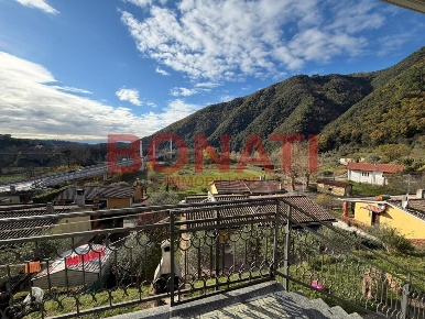 Foto Villa unifamiliare in Via Stadano 13, Aulla Stadano di 260 m²