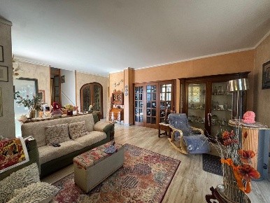 Foto Case semi ndipendenti a Santo Stefano di Magra di 180 m² con 6 locali