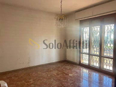 Foto Appartamento a Pontassieve Centro di 100 m² con 4 locali in affitto