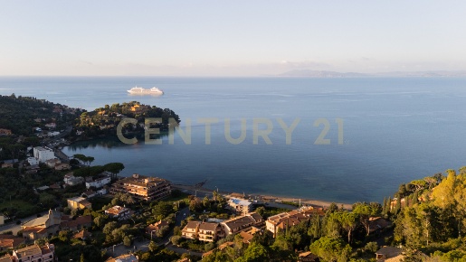 Foto Appartamento in Via Costa degli Ulivi, Monte Argentario di 137 m²