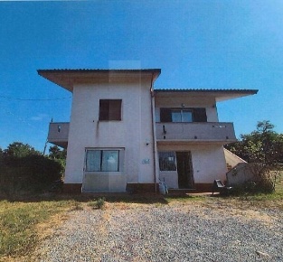 Foto Villa singola in Strada Bellini 1, Cairo Montenotte di 187 m² all'asta