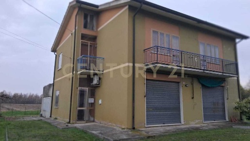 Foto Villa singola in Via Olmo 45, Gazzo Veronese Maccacari di 325 m²