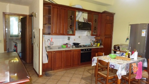 Foto Appartamento in PIAZZA MATTEUCCI, Campi Bisenzio Centro di 62 m²