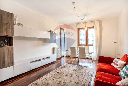 Foto Appartamento in via Niccolò Copernico, Corsico di 72 m² con 2 locali