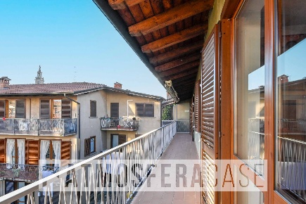 Foto Appartamento in Via Carlo Alberto, Bergamo Colognola di 60 m²