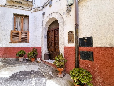 Foto Appartamento in Largo Piano Grande, Catanzaro Centro Storico di 120 m²