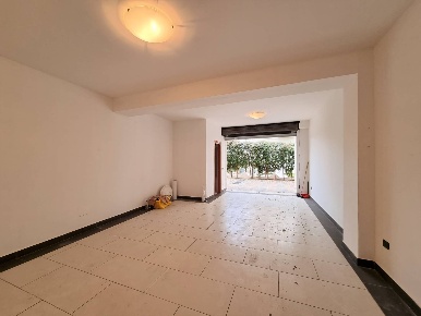 Foto Box in Traversa III viale Crotone, Catanzaro Catanzaro Lido di 40 m²