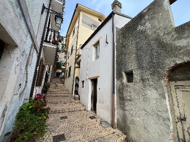 Foto Case semi ndipendenti in I VICO CORSO DE RISEIS, Scerni Centro