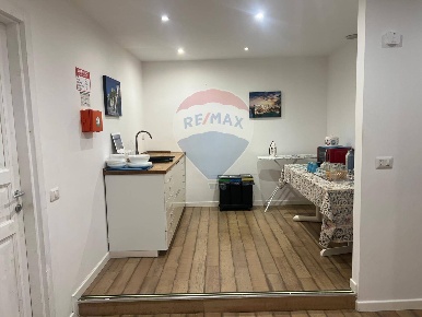 Foto Appartamento in Largo Ignazio Ciaia, Bari Carrassi di 96 m² in vendita