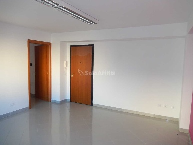 Foto Ufficio in viale Magna Grecia, Catanzaro Fortuna - Corvo di 80 m²