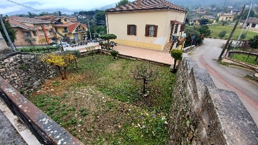 Foto Casa indipendente in via Circonvallazione, Amaseno Centro di 270 m²