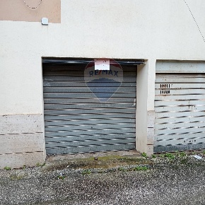 Foto Box in viale Teracati, Siracusa Santa Panagia - Teracati di 11 m²