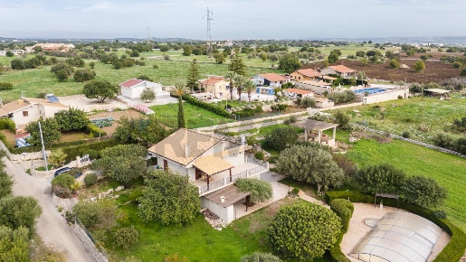 Foto Villa unifamiliare in C.le Zimmardo Cianciò Tenere di Modica 9, Modica