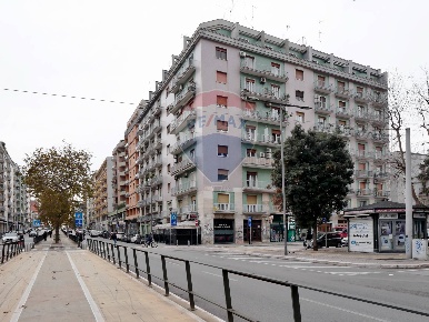 Foto Appartamento in Largo Ignazio Ciaia, Bari Carrassi di 144 m²