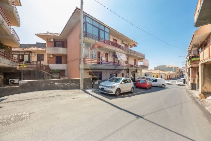Foto Appartamento in via trieste, Aci Castello Centro di 137 m² in vendita