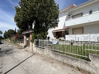 Foto Appartamento in Viale San Francesco da Paola, Sellia Marina Centro