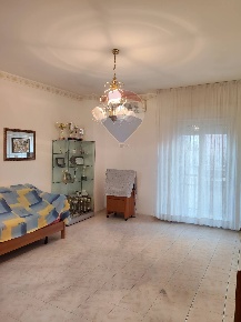 Foto Appartamento in Via Merano, Paternò di 82 m² con 5 locali in vendita