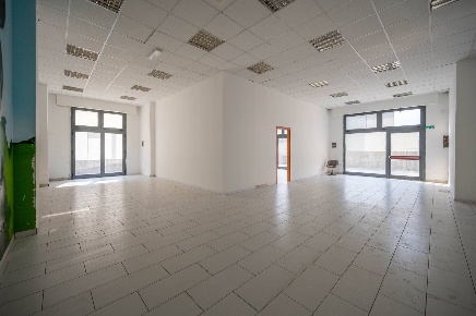 Foto Ufficio in Viale Magna Grecia, Catanzaro Fortuna - Corvo di 150 m²