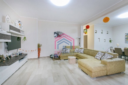 Foto Appartamento in via giustiniano, Aprilia Centro di 130 m² con 5 locali