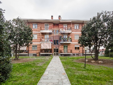 Foto Appartamento in via Cesare Pavese, Sangano di 118 m² con 4 locali